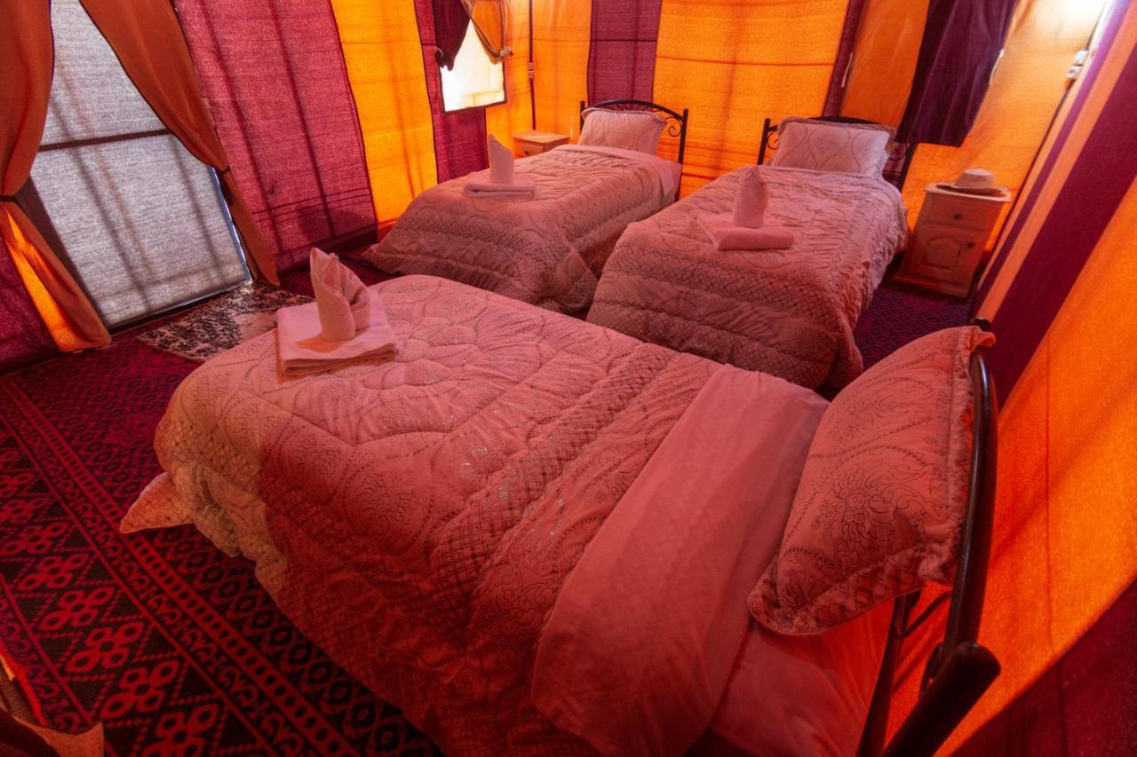 Merzouga Traditional Tents With Heating Hotel Exterior foto