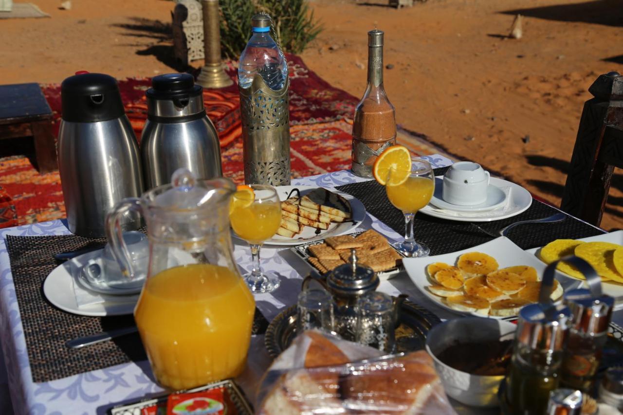 Merzouga Traditional Tents With Heating Hotel Exterior foto